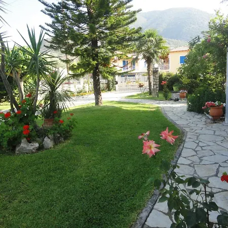 Nely's Luxury Apartament *